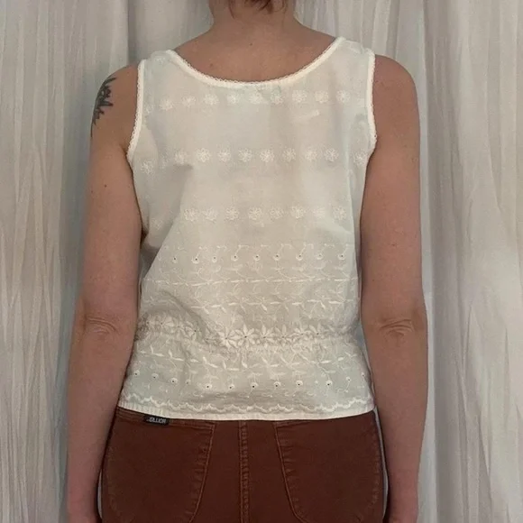 White Eyelet Peasant Button Down Sleeveless Blouse with Waist Elastic Y2K Boho - Picture 2 of 8
